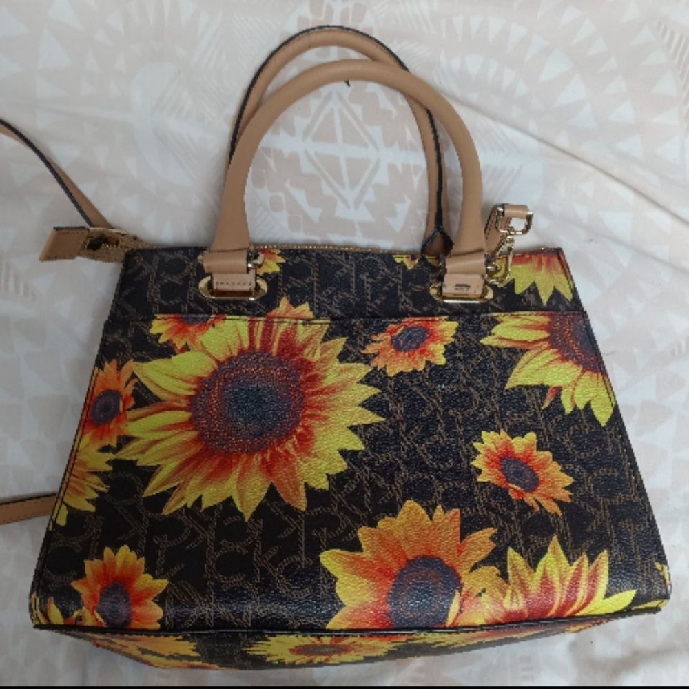Calvin Klein Large Sunflower Themed Purse (used twice)!!